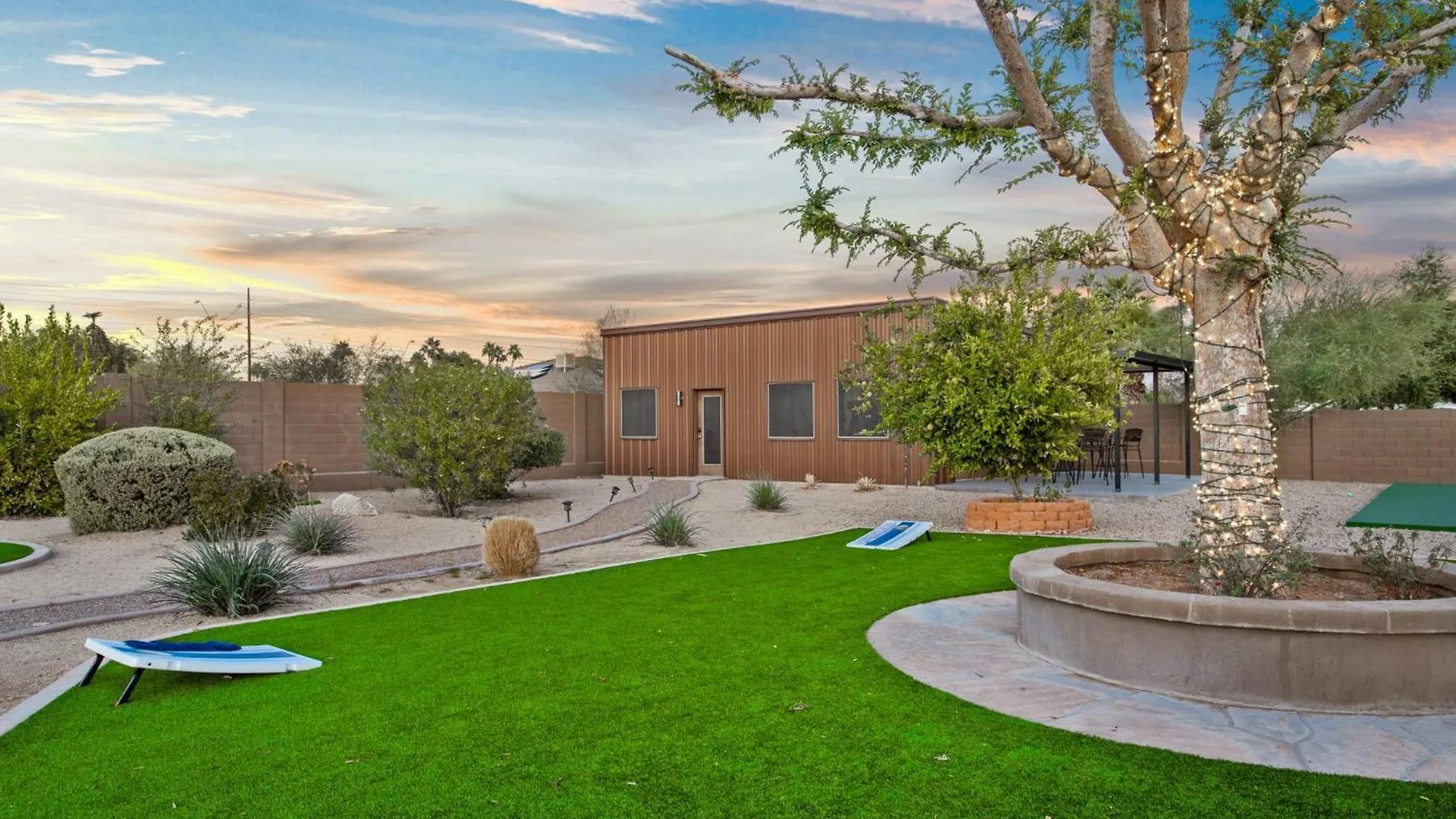 Pickleball In Paradise- 6 Bedrooms Pool Spa Arcade Putting Green Sportspickleballvolleyball Scottsdale ABD